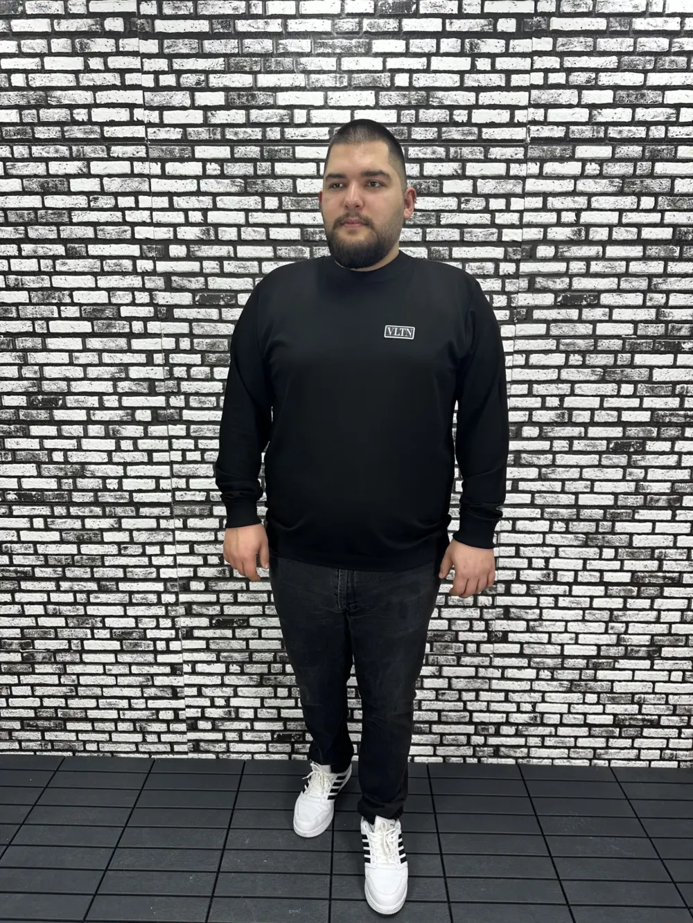 Büyük Beden Erkek Yeni Sezon Sweat Beyaz Kırmızı Siyah Lacivert Renk Dikiş Amblem
