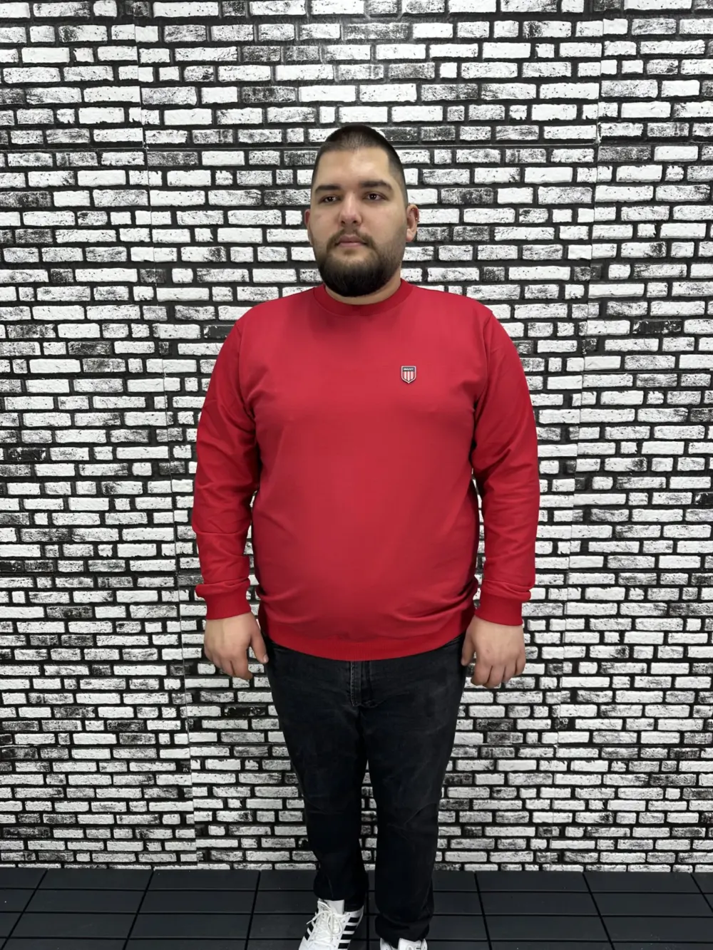Büyük Beden Erkek Yeni Sezon Sweat Beyaz Kırmızı Siyah Lacivert Renk Dikiş Amblem