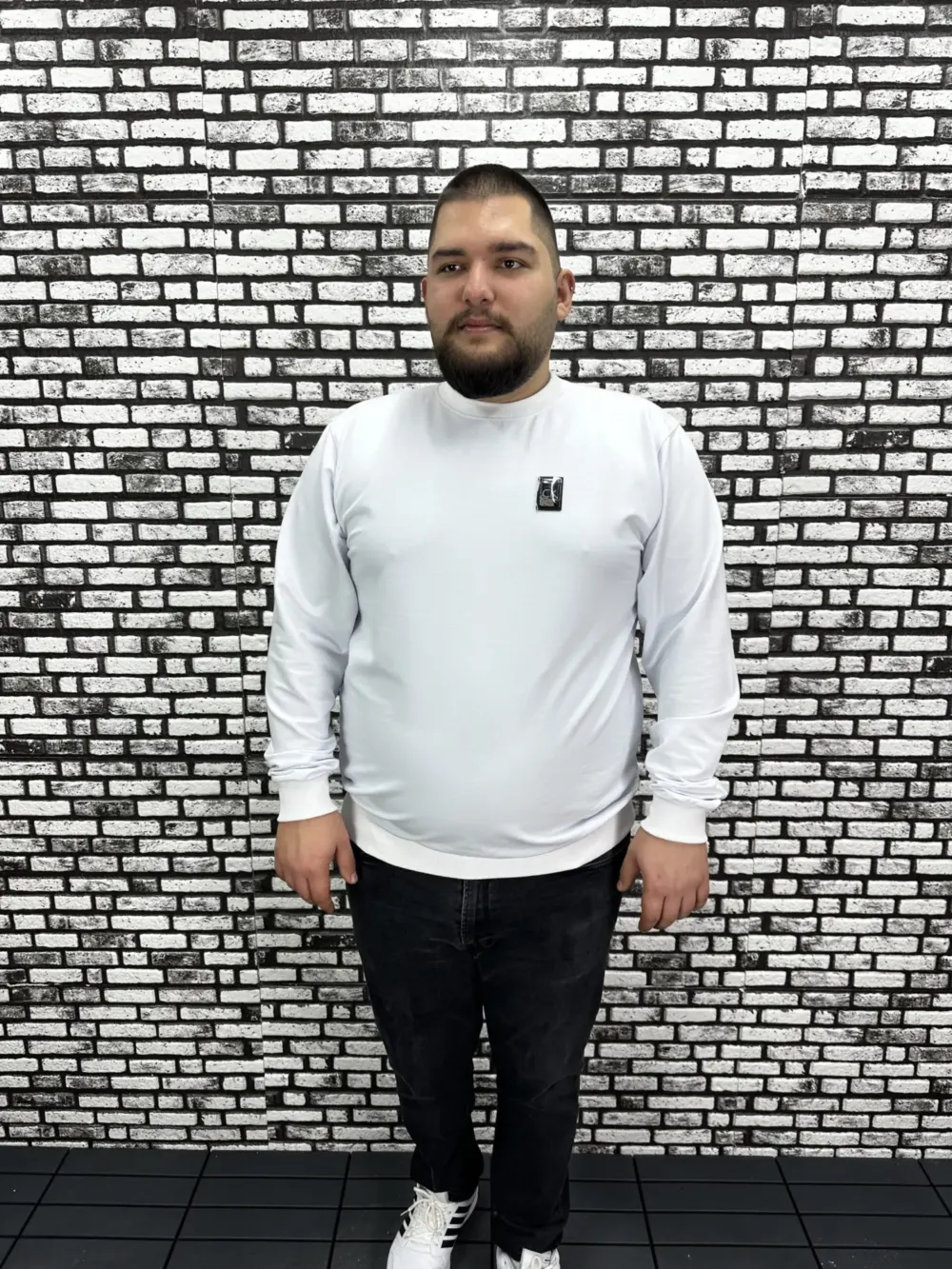 Büyük Beden Erkek Yeni Sezon Sweat Beyaz Kırmızı Siyah Lacivert Renk Dikiş Amblem