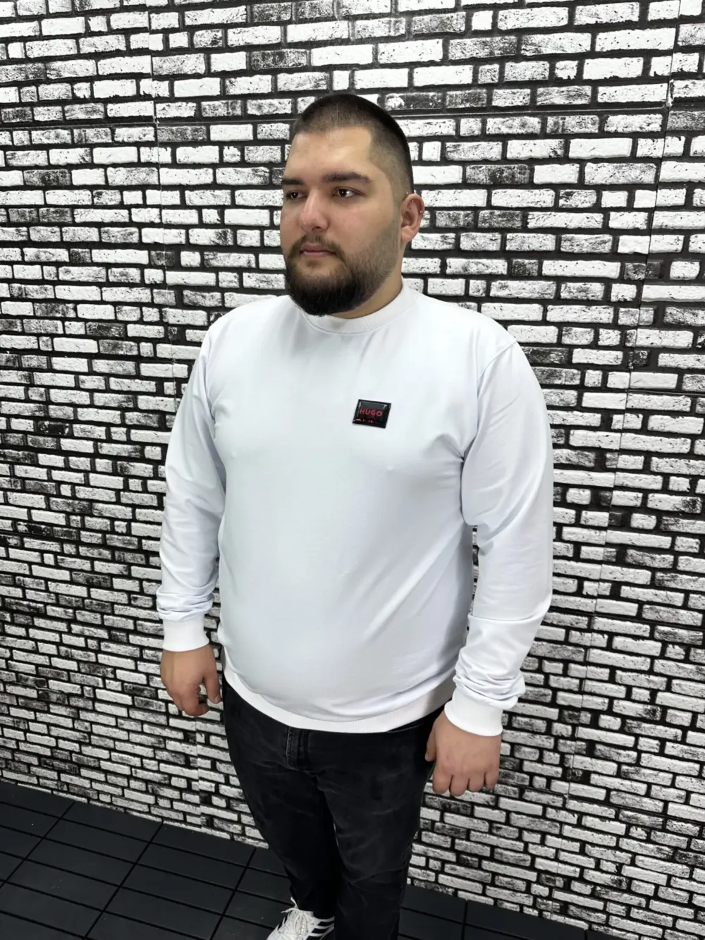 Büyük Beden Erkek Yeni Sezon Sweat Beyaz Kırmızı Siyah Lacivert Renk Dikiş Amblem