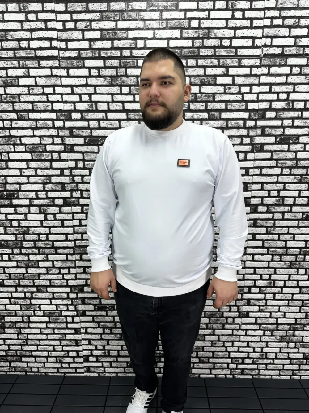 Büyük Beden Erkek Yeni Sezon Sweat Beyaz Kırmızı Siyah Lacivert Renk Dikiş Amblem