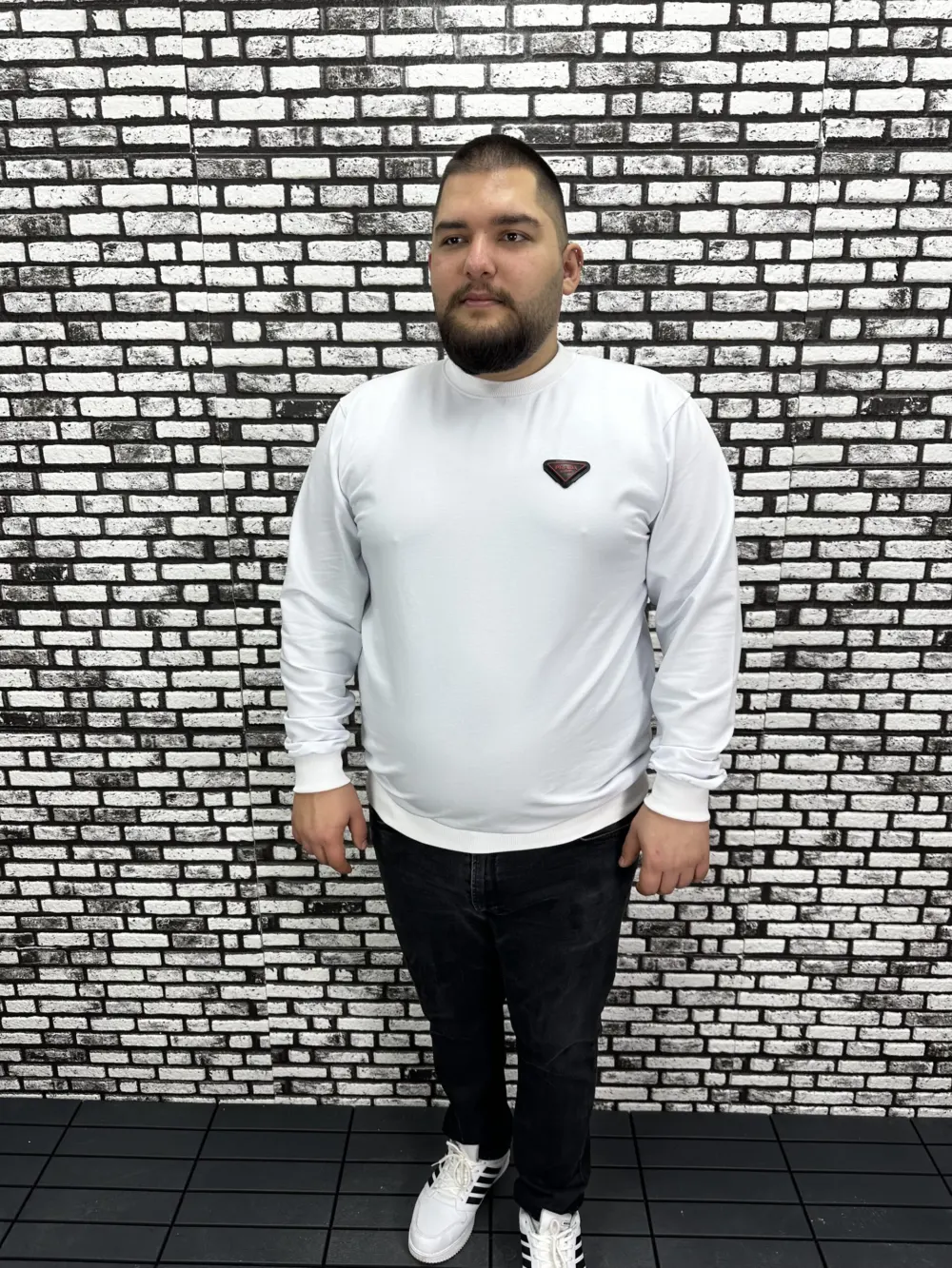 Büyük Beden Erkek Yeni Sezon Sweat Beyaz Kırmızı Siyah Lacivert Renk Dikiş Amblem