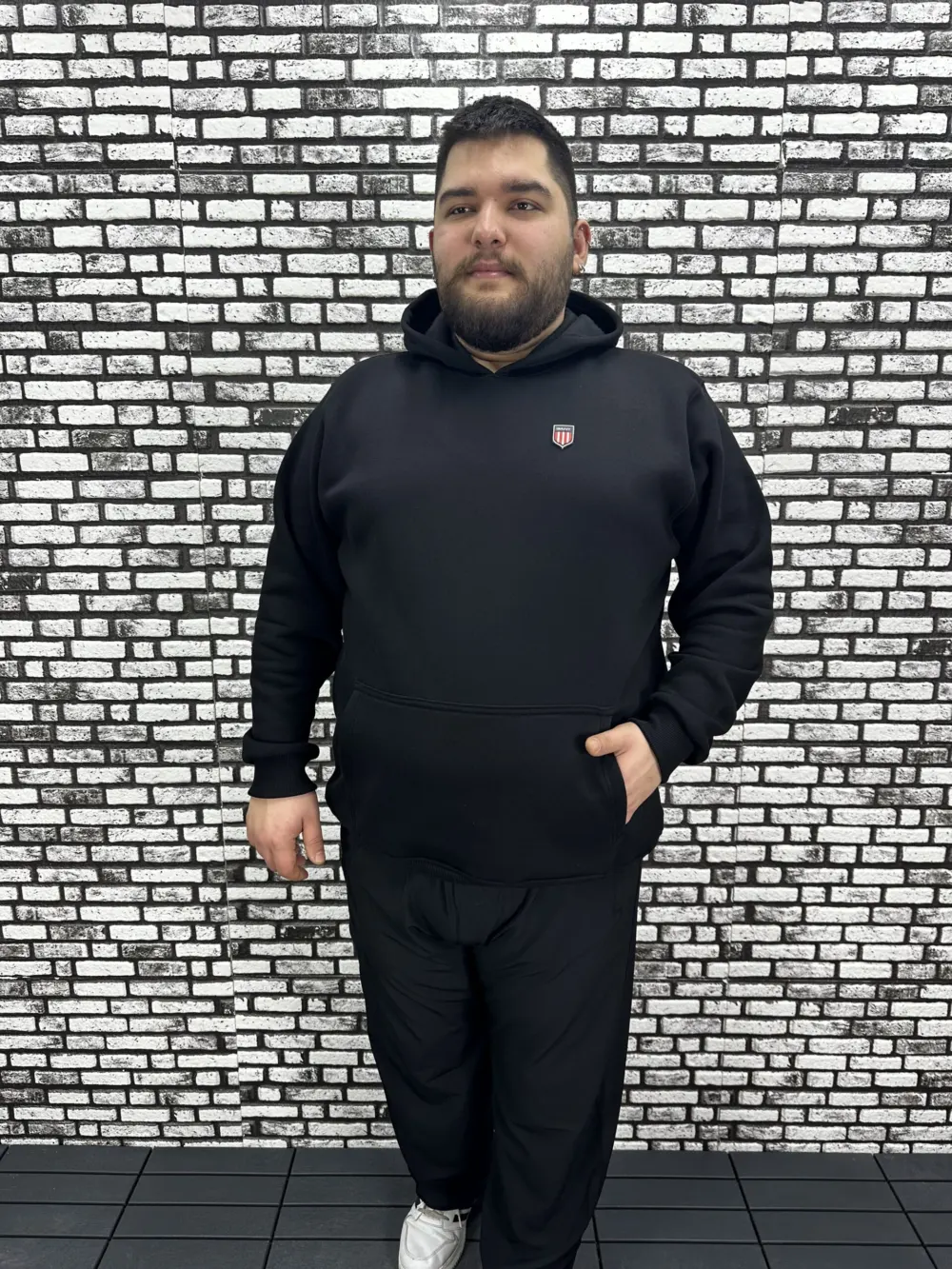 Büyük Beden Erkek 3 İplik Şardonlu Kapüşonlu Kanguru Cepli Dikiş Amblem Sweat 5 Renk