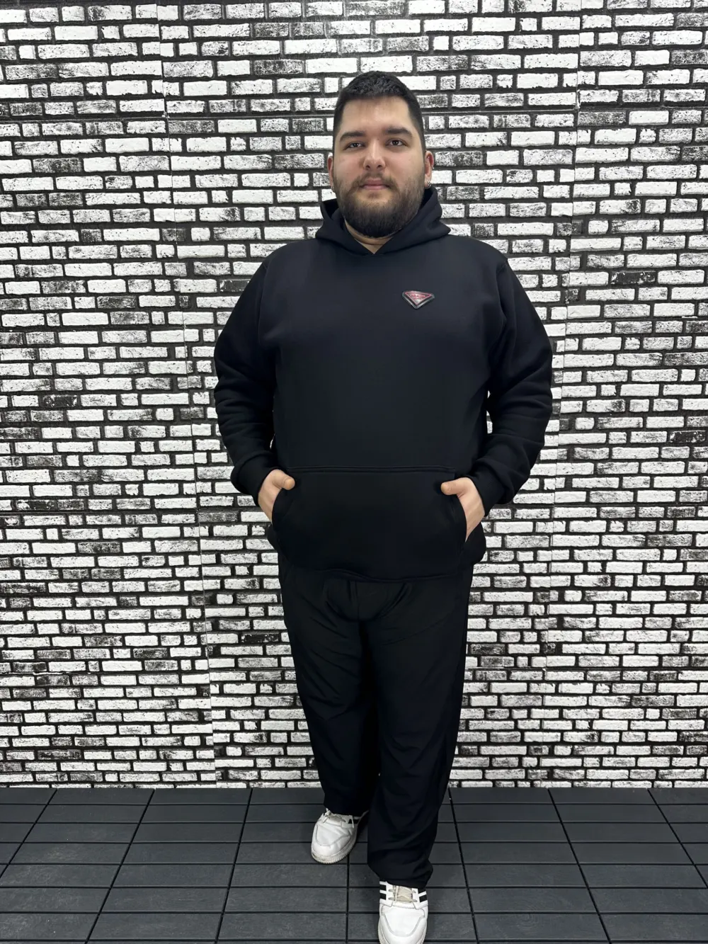 Büyük Beden Erkek 3 İplik Şardonlu Kapüşonlu Kanguru Cepli Dikiş Amblem Sweat 5 Renk