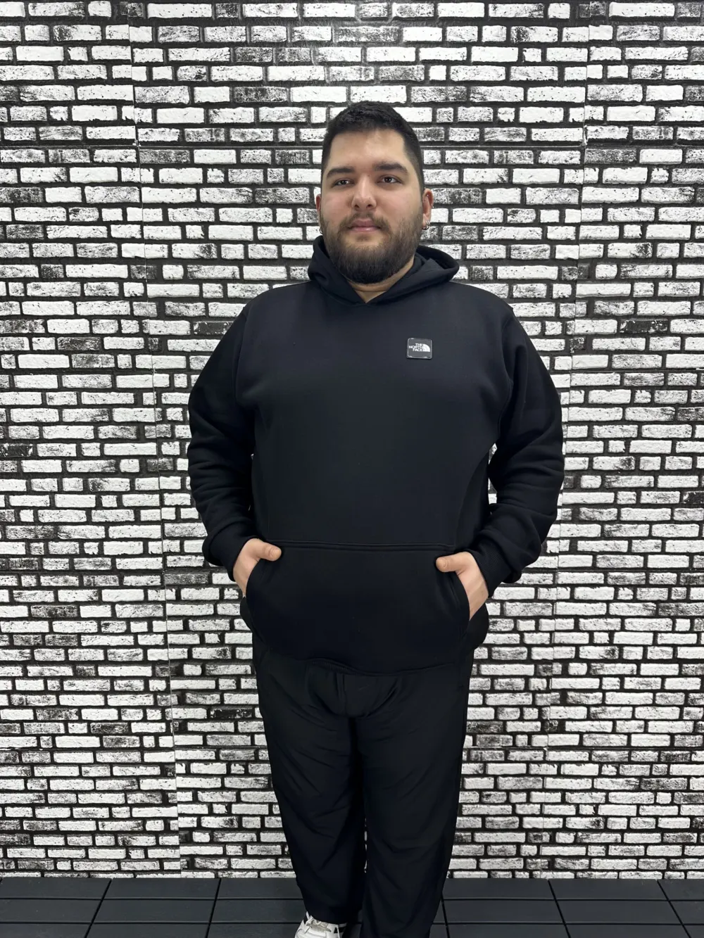 Büyük Beden Erkek 3 İplik Şardonlu Kapüşonlu Kanguru Cepli Dikiş Amblem Sweat 5 Renk