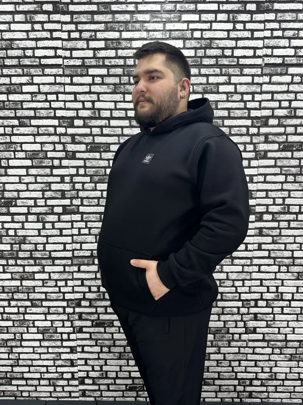 Büyük Beden Erkek 3 İplik Şardonlu Kapüşonlu Kanguru Cepli Dikiş Amblem Sweat 5 Renk