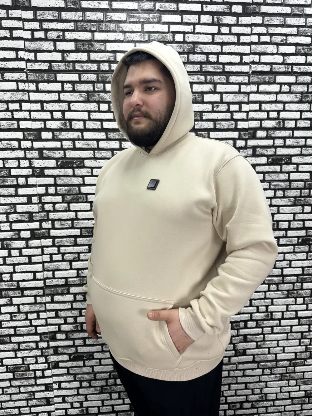 Büyük Beden Erkek 3 İplik Şardonlu Kapüşonlu Kanguru Cepli Dikiş Amblem Sweat 5 Renk