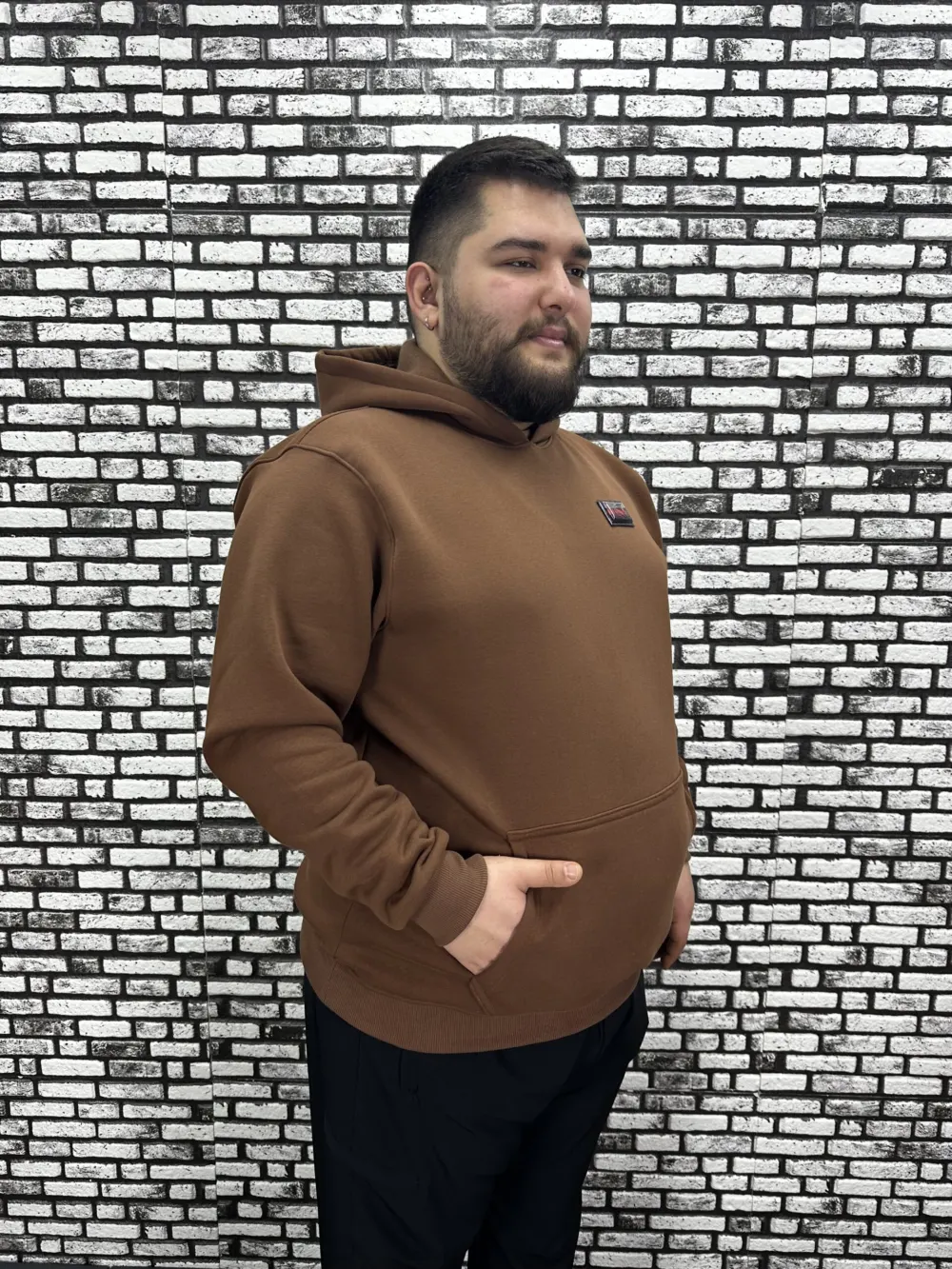 Büyük Beden Erkek 3 İplik Şardonlu Kapüşonlu Kanguru Cepli Dikiş Amblem Sweat 5 Renk