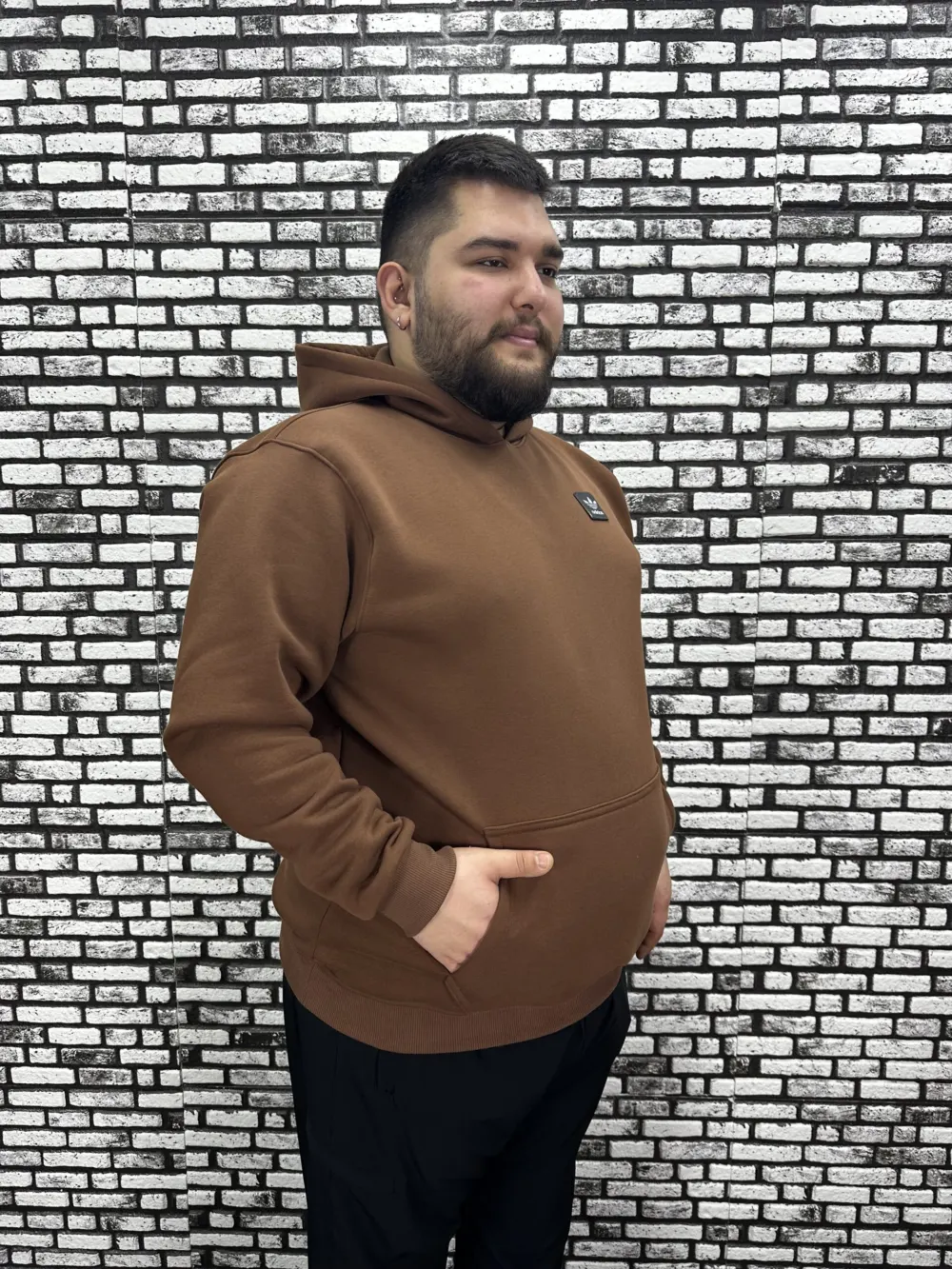Büyük Beden Erkek 3 İplik Şardonlu Kapüşonlu Kanguru Cepli Dikiş Amblem Sweat 5 Renk