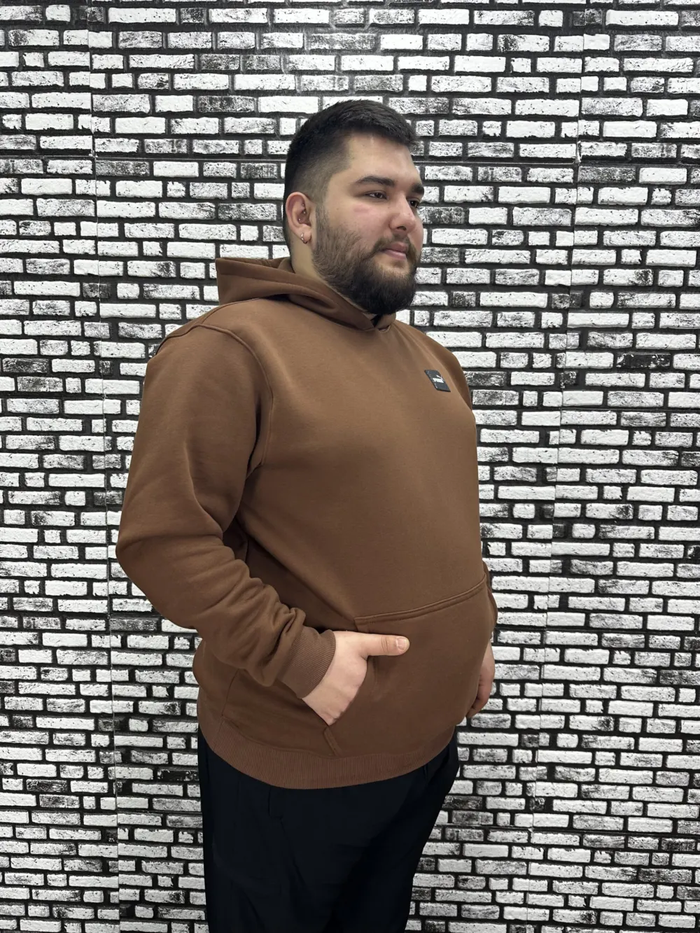 Büyük Beden Erkek 3 İplik Şardonlu Kapüşonlu Kanguru Cepli Dikiş Amblem Sweat 5 Renk