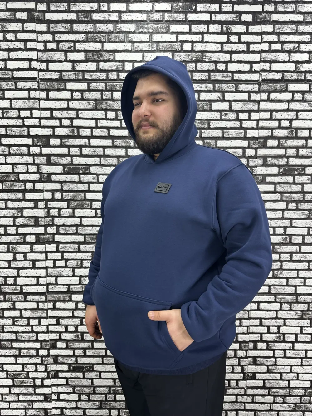 Büyük Beden Erkek 3 İplik Şardonlu Kapüşonlu Kanguru Cepli Dikiş Amblem Sweat 5 Renk