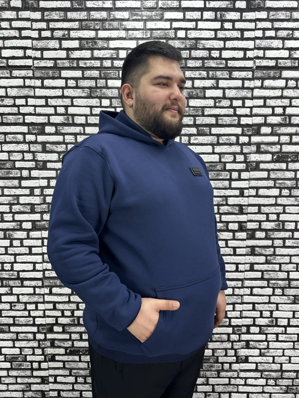 Büyük Beden Erkek 3 İplik Şardonlu Kapüşonlu Kanguru Cepli Dikiş Amblem Sweat 5 Renk