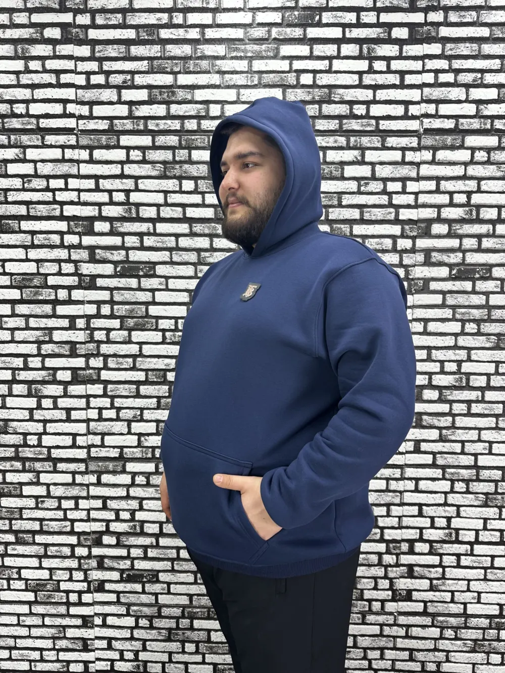 Büyük Beden Erkek 3 İplik Şardonlu Kapüşonlu Kanguru Cepli Dikiş Amblem Sweat 5 Renk