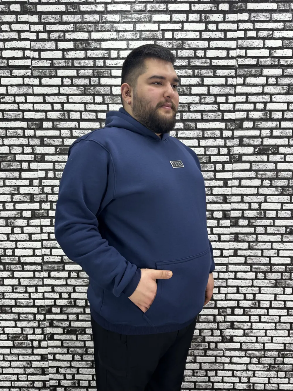 Büyük Beden Erkek 3 İplik Şardonlu Kapüşonlu Kanguru Cepli Dikiş Amblem Sweat 5 Renk