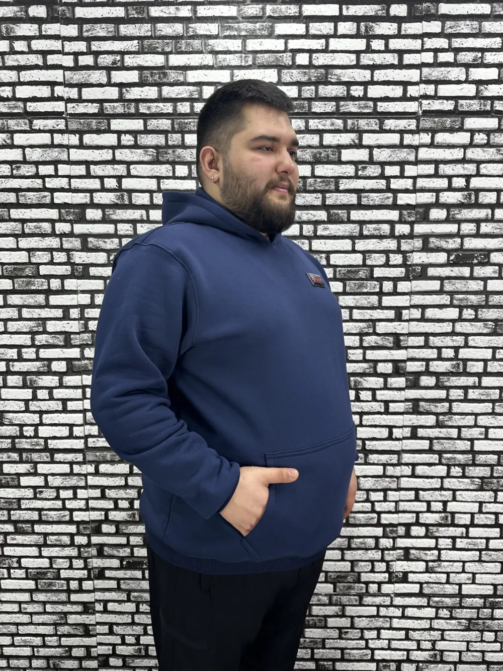Büyük Beden Erkek 3 İplik Şardonlu Kapüşonlu Kanguru Cepli Dikiş Amblem Sweat 5 Renk