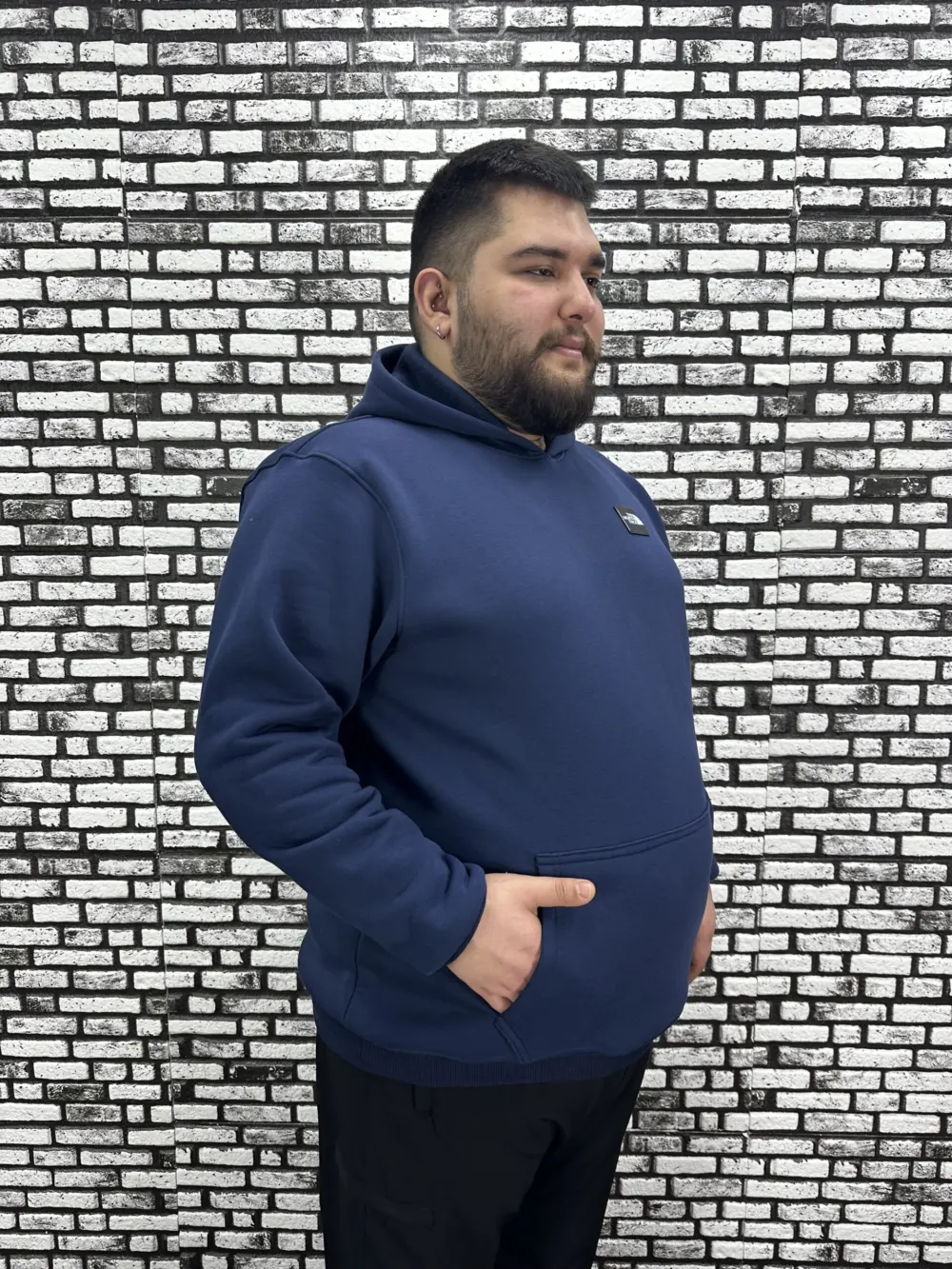 Büyük Beden Erkek 3 İplik Şardonlu Kapüşonlu Kanguru Cepli Dikiş Amblem Sweat 5 Renk