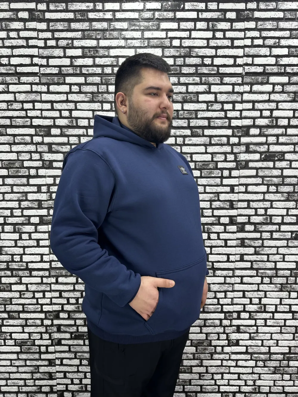 Büyük Beden Erkek 3 İplik Şardonlu Kapüşonlu Kanguru Cepli Dikiş Amblem Sweat 5 Renk