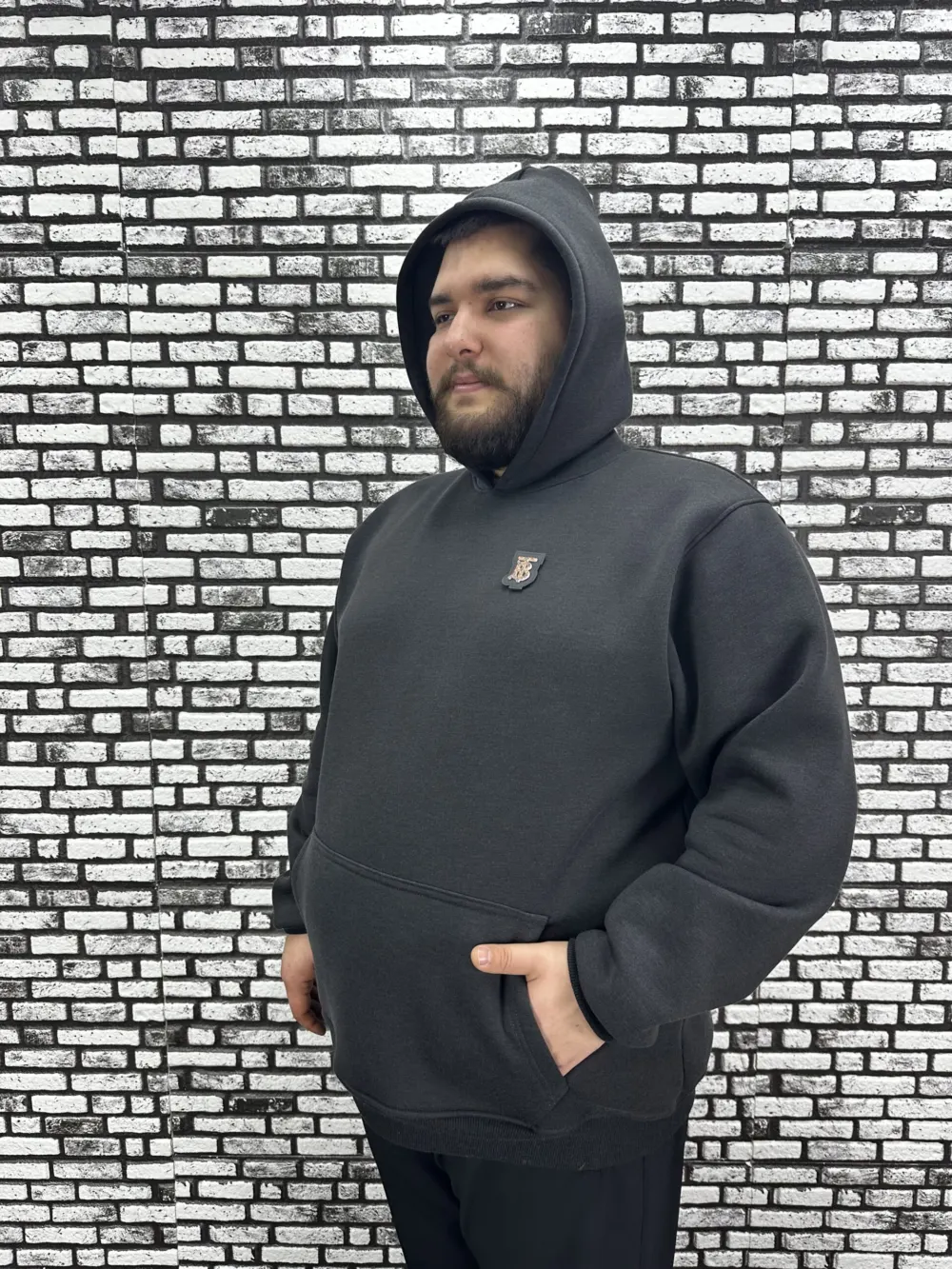Büyük Beden Erkek 3 İplik Şardonlu Kapüşonlu Kanguru Cepli Dikiş Amblem Sweat 5 Renk