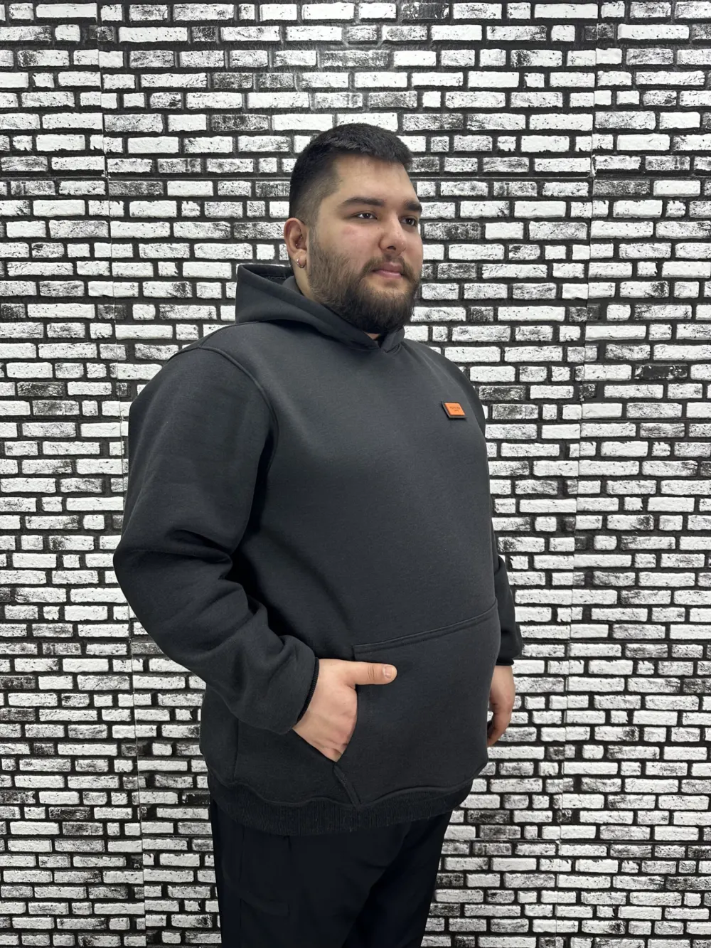 Büyük Beden Erkek 3 İplik Şardonlu Kapüşonlu Kanguru Cepli Dikiş Amblem Sweat 5 Renk