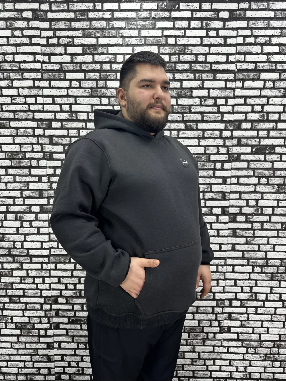 Büyük Beden Erkek 3 İplik Şardonlu Kapüşonlu Kanguru Cepli Dikiş Amblem Sweat 5 Renk