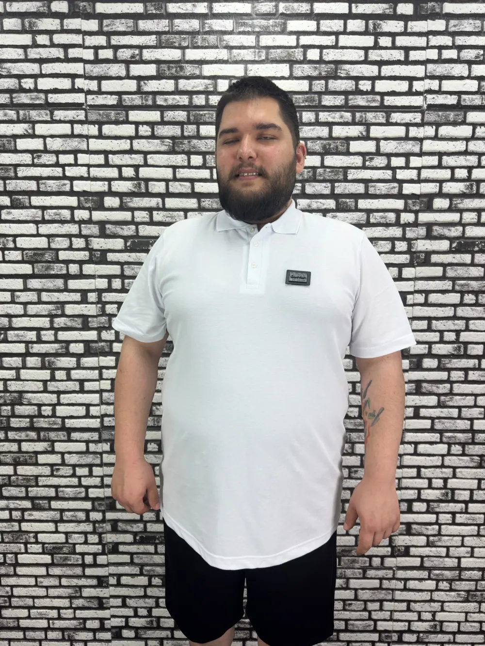 Büyük Beden Erkek Yeni Sezon Yeni Model Yakalı Tişört Siyah Beyaz Renk Kauçuk Dikiş
