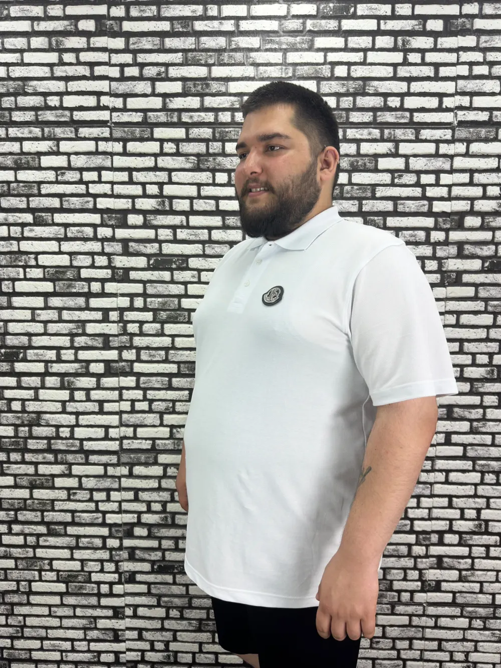 Büyük Beden Erkek Yeni Sezon Yeni Model Yakalı Tişört Siyah Beyaz Renk Kauçuk Dikiş