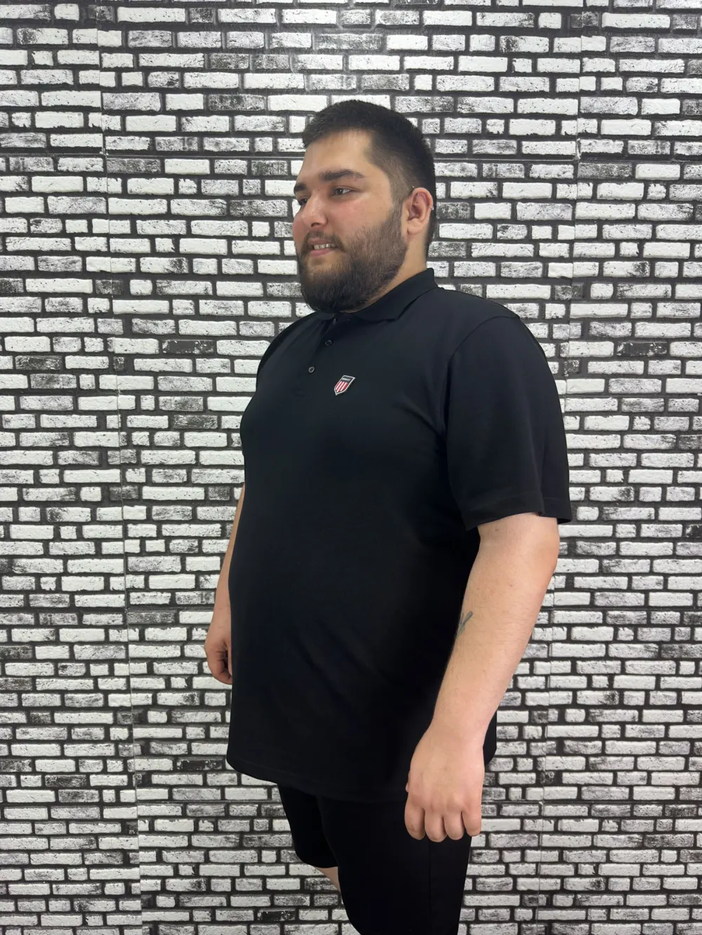 Büyük Beden Erkek Yeni Sezon Yeni Model Yakalı Tişört Siyah Beyaz Renk Kauçuk Dikiş